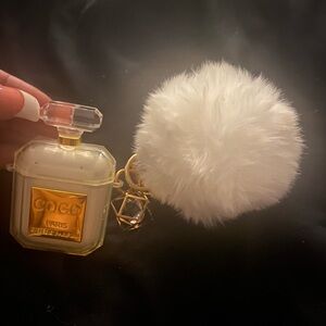 White air pods with cute case and key chain